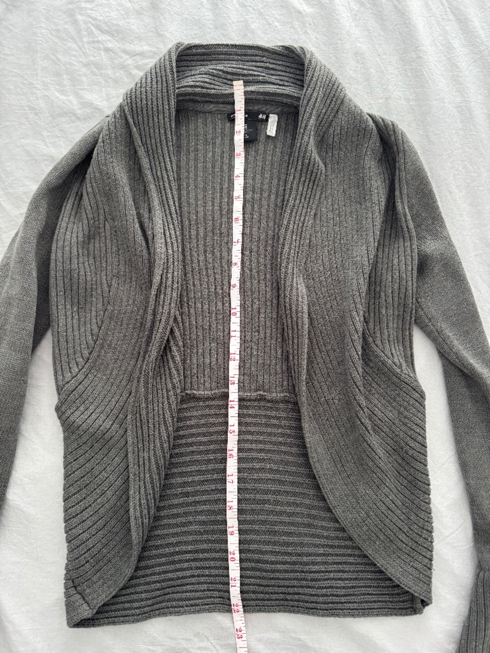 H&M Cardigan - Picture 3 of 7